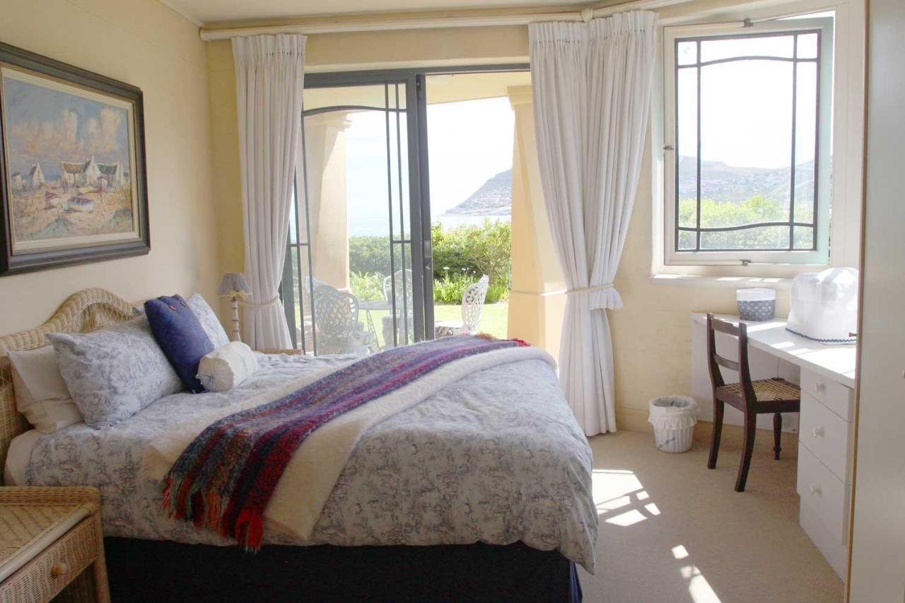 On The Beach Hout Bay Extérieur photo