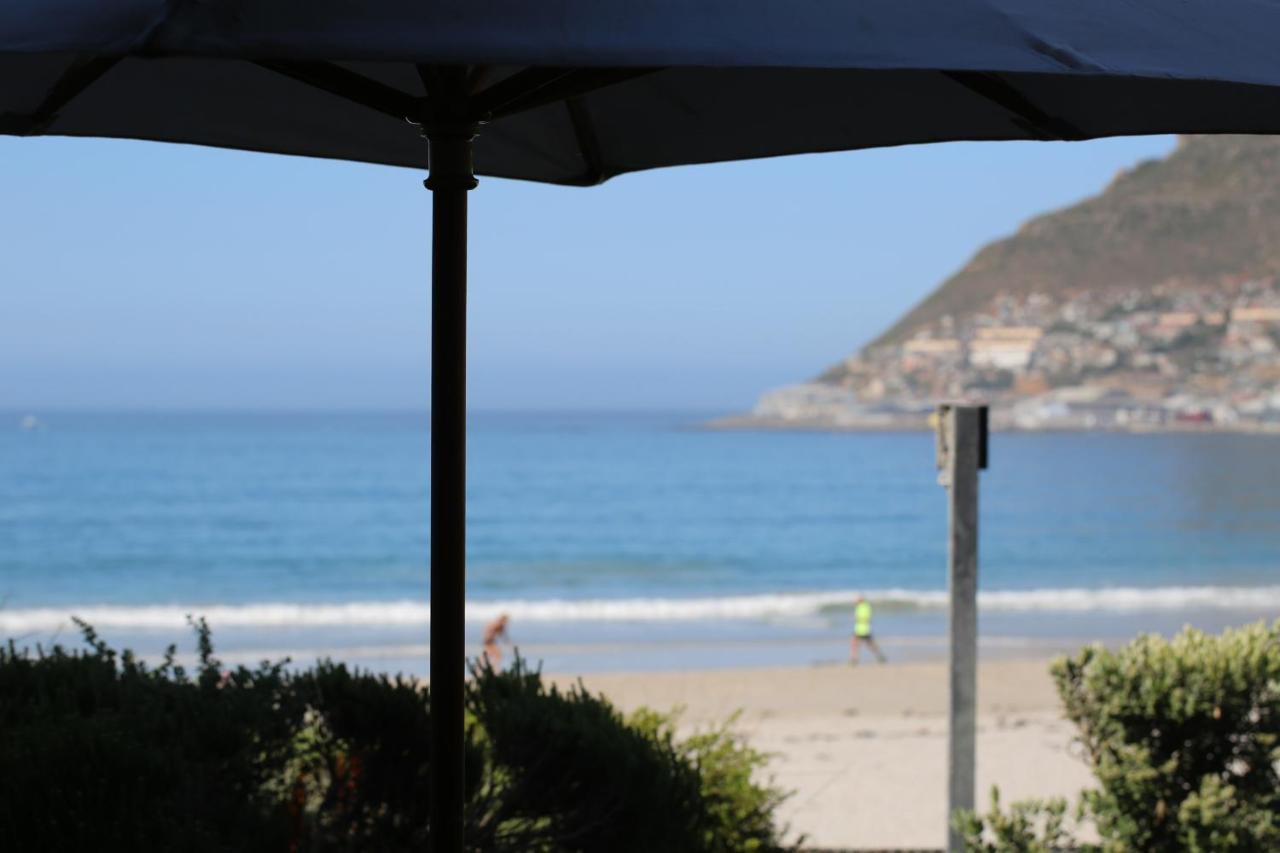 On The Beach Hout Bay Extérieur photo