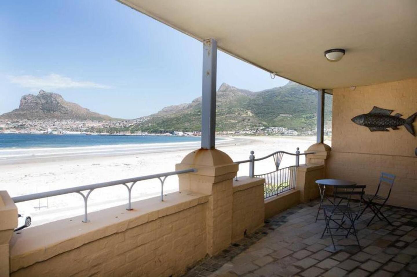 On The Beach Hout Bay Extérieur photo