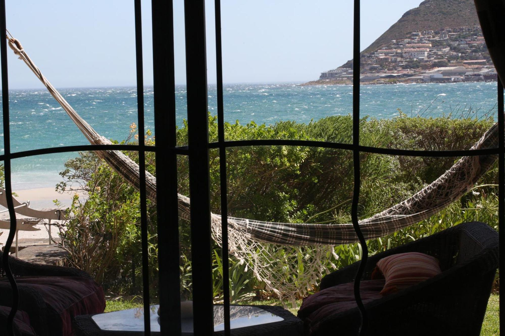 On The Beach Hout Bay Extérieur photo