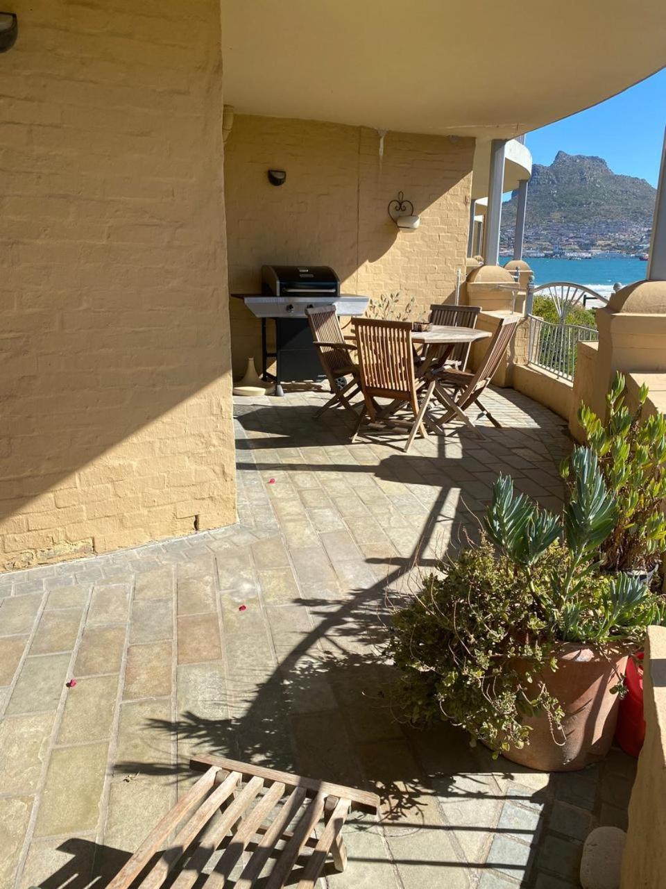 On The Beach Hout Bay Extérieur photo