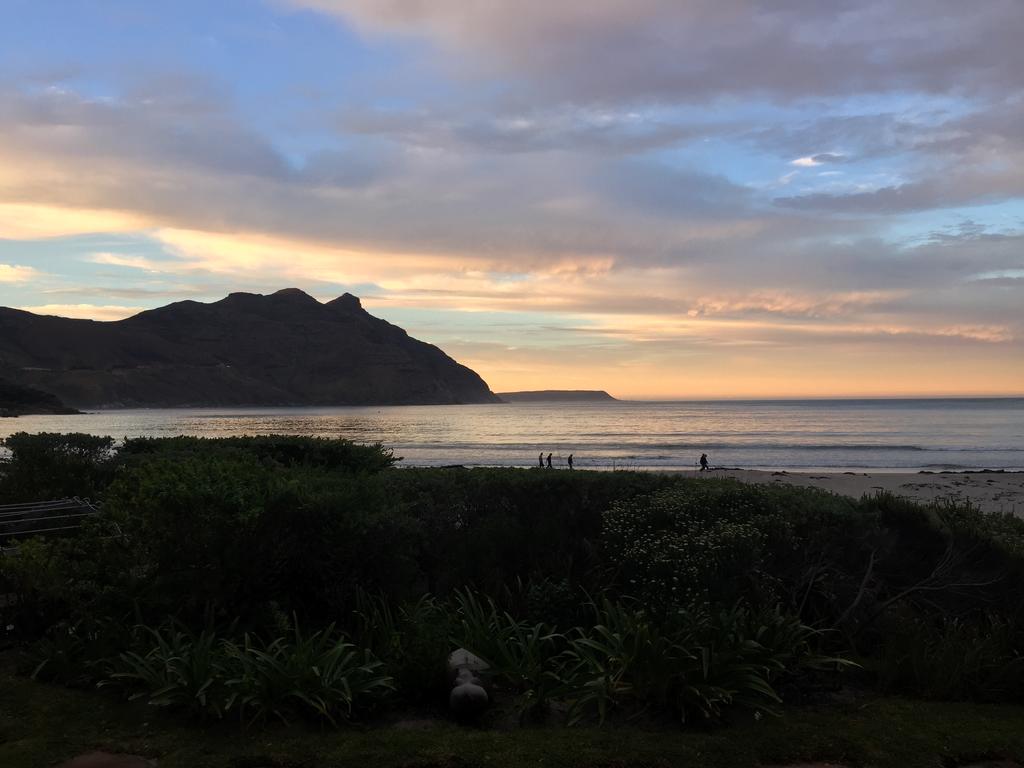 On The Beach Hout Bay Extérieur photo